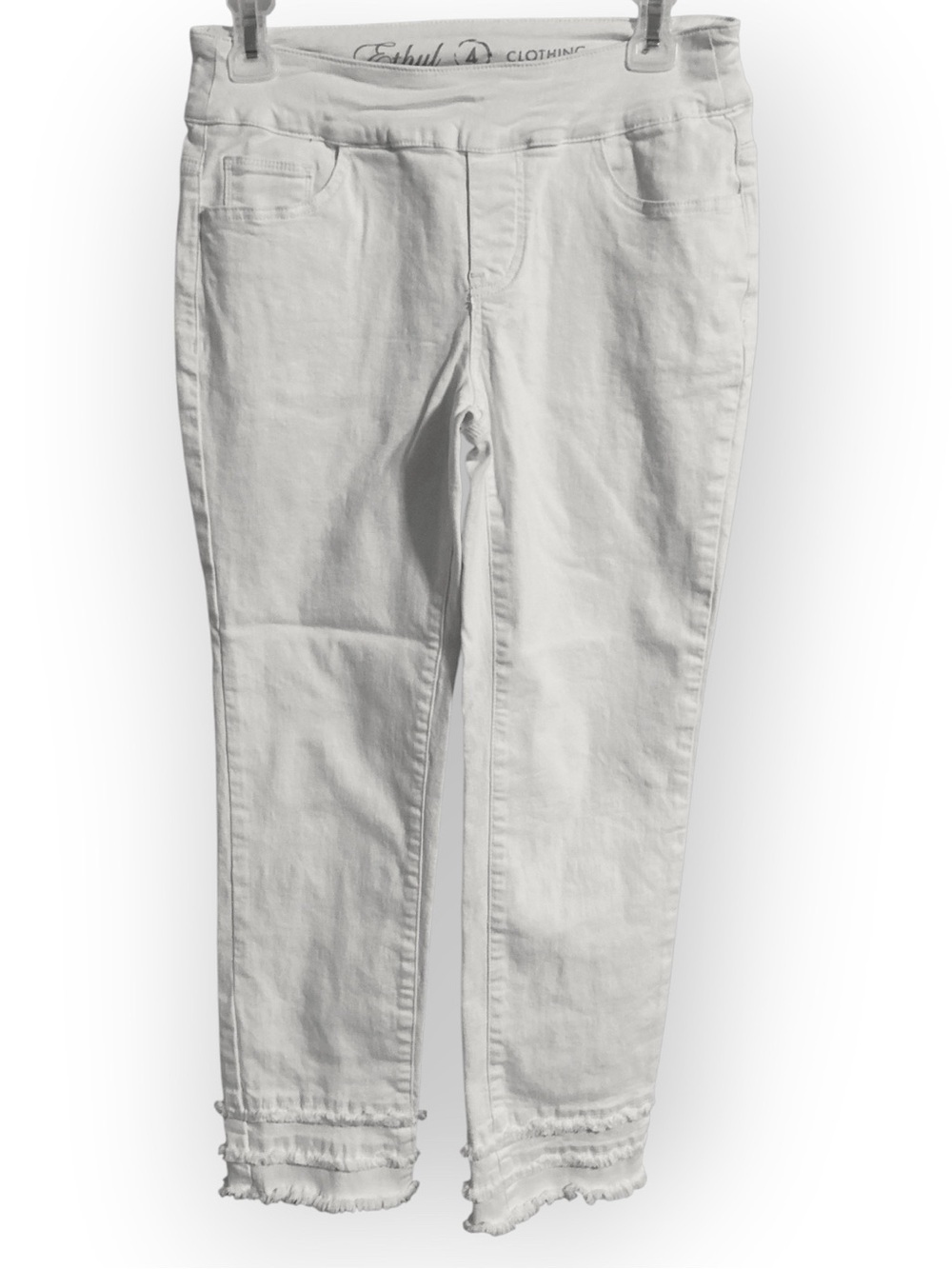 🌺Ethyl White Pull On Cropped Ankle Jeans with Ruffle Hem